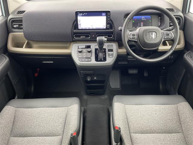 フリード1.5 e:HEV エアー EX