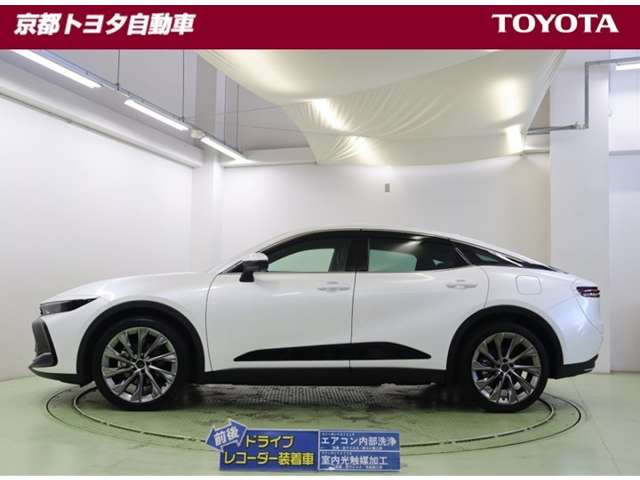 クラウンクロスオーバー2.5 G アドバンスト レザー パッケージ E-Four 4WD