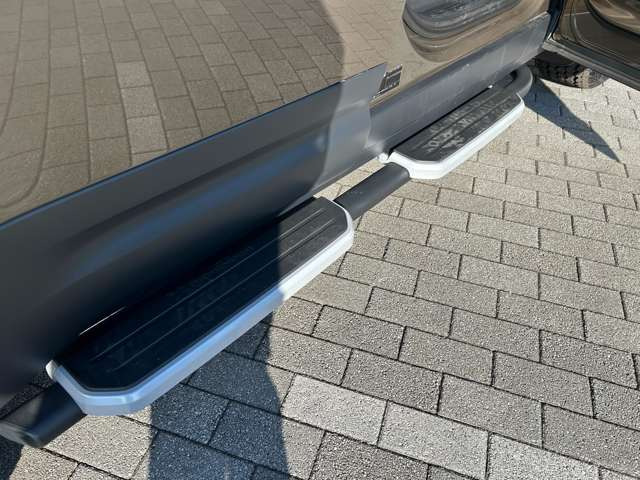 ディフェンダー110 S 3.0L D350 ディーゼル 4WD