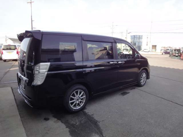 ステップワゴン2.0 スパーダ Z インターナビ セレクション 4WD