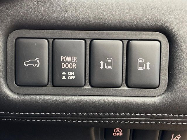 �y�����p���[�X���C�h�h�A�z�X�}�[�g�L�[��^�]�Ȃ̃X�C�b�`�Ō�ȗ����X���C�h�h�A�̊J���\���d��������͂����ăh�A���J����K�v�������A�����Ȃ��q�l�ł��ȒP�ɊJ���߂ł����K�ł���