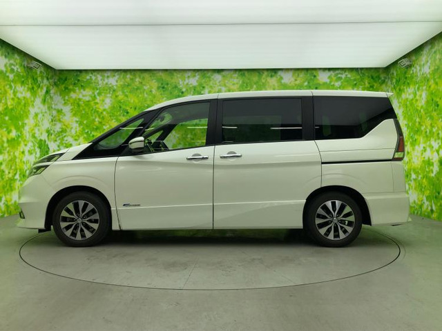 セレナ2.0 ハイウェイスター プロパイロット エディション