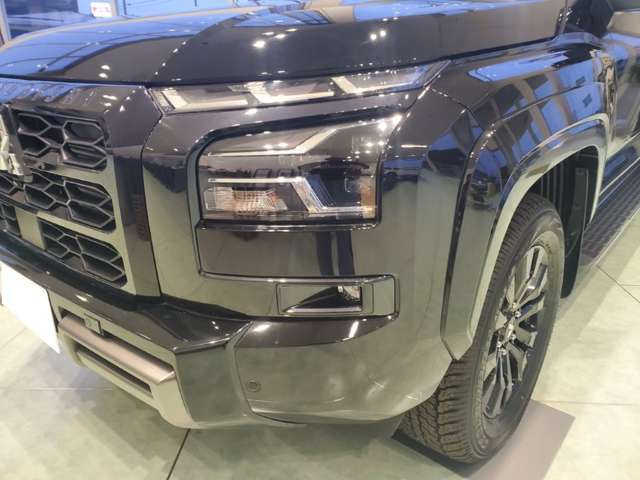 トライトン2.4 GSR ディーゼル 4WD