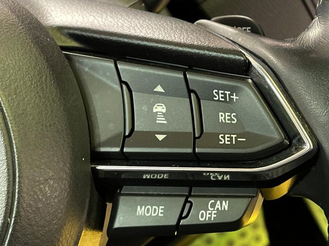 【マツダ・レーダークルーズコントロール】高速道路での長距離走行が楽に!自動で速度を保つクルーズコントロールが、衝突軽減システムと連携し、前方の車両を感知して車間を保つように速度調節してくれます!!