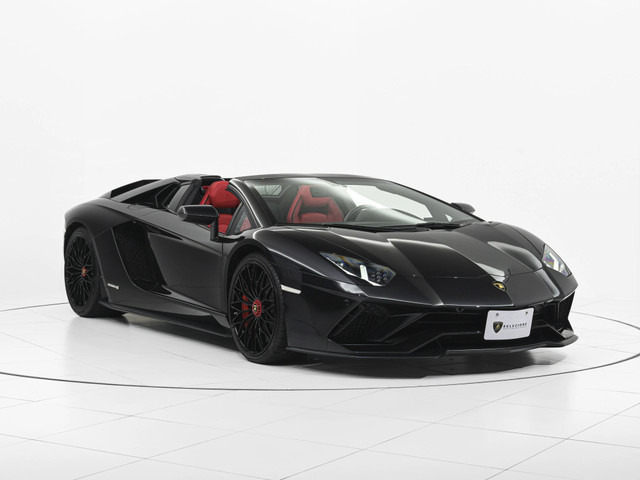 アヴェンタドールロードスターS 4WD