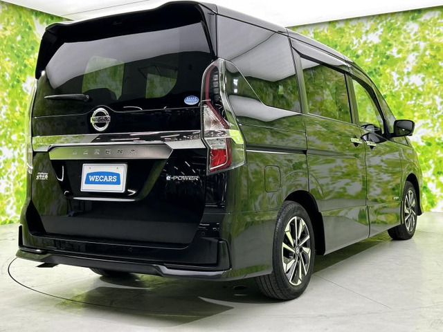 セレナ1.2 e-POWER ハイウェイスターV