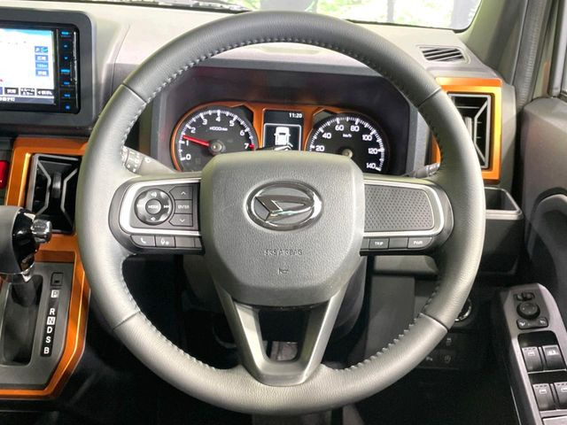 �y�X�e�A�����O�X�C�b�`�z�^�]���A�O������ڐ������炷���ƂȂ��A�I�[�f�B�I���̑��삪�\�ȕ֗��@�\!���S&���K�ȃh���C�u�����o���Ă���܂���