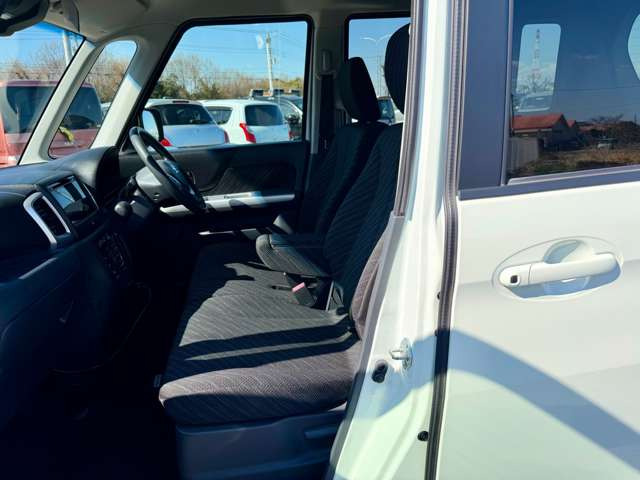 ���������ԑ����W�����ł�!���̋@��ɐ��񂲗��X������!