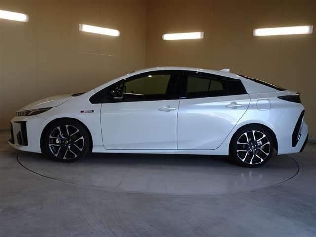 プリウスPHV1.8 S