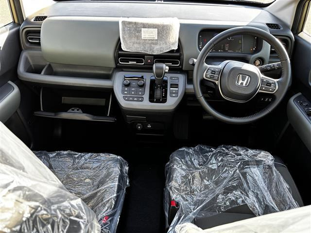 フリード1.5 e:HEV クロスター