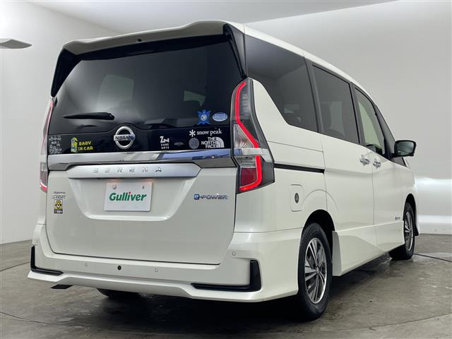 セレナ1.2 e-POWER ハイウェイスターV