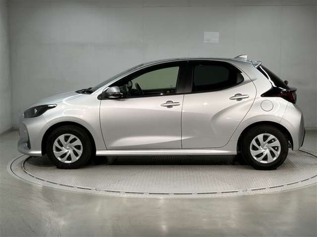 ヤリス1.5 ハイブリッド X