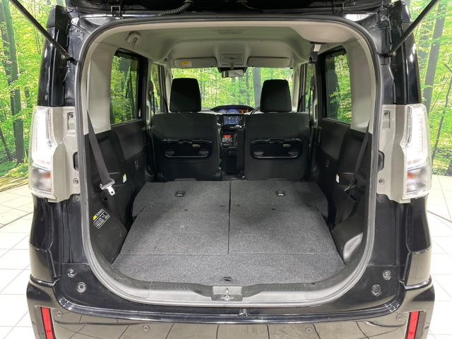 ���i�̂���������ʋ΁A���}���ɏ\���ȉ׎��X�y�[�X���m�ۂ��Ă���܂��B�Z�J���h�V�[�g��|���ƁA�傫�ȉו��̐ύڂ��\�ł���