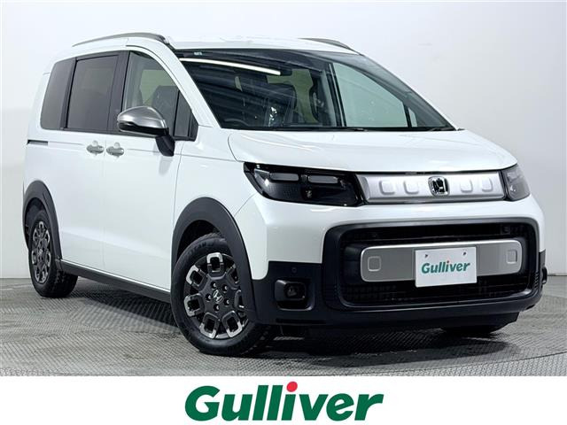 フリード1.5 e:HEV クロスター