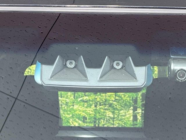 �y�X�}�[�g�A�V�X�g�z���s���ɑO���̎ԗ�����F�����A�Փ˂������Ȏ��͌x��ƃu���[�L�ŏՓˉ���Ɣ�Q�y�����A�V�X�g�B�����S�Ƀh���C�u�����y���݂��������܂��B