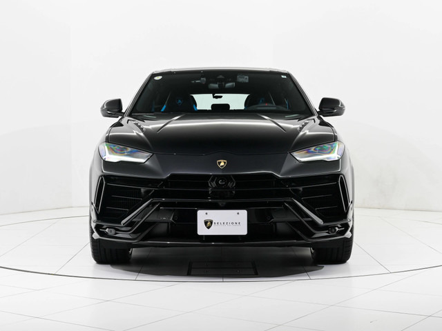 ウルスペルフォルマンテ 4WD