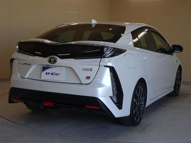 プリウスPHV1.8 S