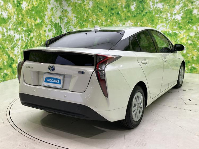 プリウス1.8 S セーフティ プラス