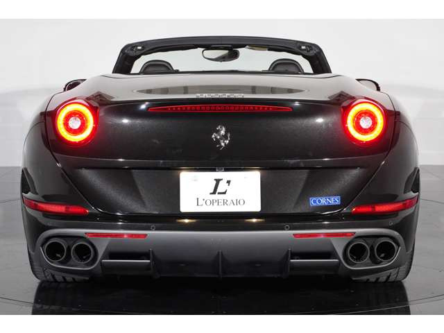 ���A���猩�Ă���ڂŃt�F���[���Ɣ��ʉ\�B�N�����ڂ�D����ԗ��ŕ��i��肩��h���C�u�◷�s�܂Ŋy���߂܂��B