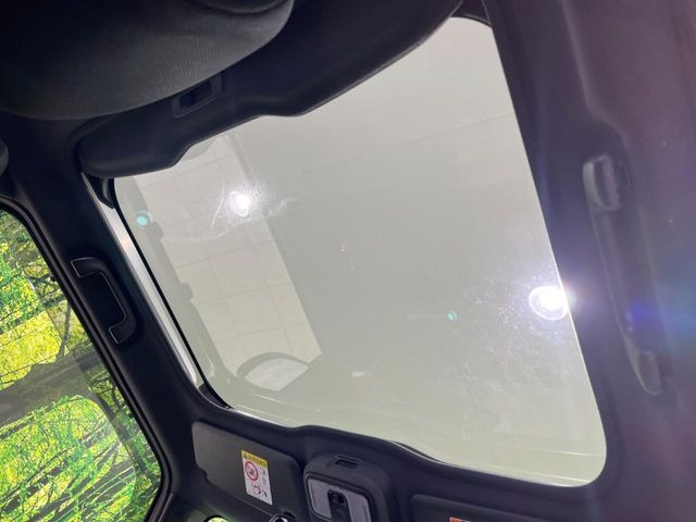 タフトG ダーククロム ベンチャー