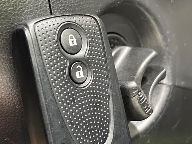 �y�L�[�t���[�V�X�e���z�J�o����|�P�b�g�ɓ��ꂽ�܂܂ł��h�A�̎{���E�������\�ȃX�}�[�g�L�[�𑕔��B�G���W���̃I���E�I�t�����J�M�����o���K�v����������Ƃ��Ă��֗��ł���