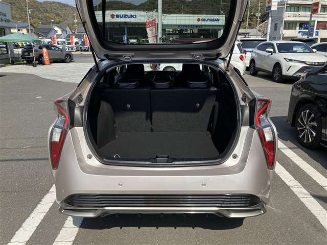 プリウス1.8 S セーフティ プラス