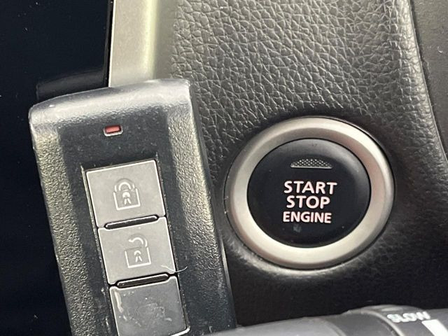 �y�I�y���[�V�����L�[�z�J�o����|�P�b�g�ɓ��ꂽ�܂܂ł��h�A�̎{���E�������\�ȃX�}�[�g�L�[�𑕔��B�G���W���̃I���E�I�t�����J�M�����o���K�v����������Ƃ��Ă��֗��ł���