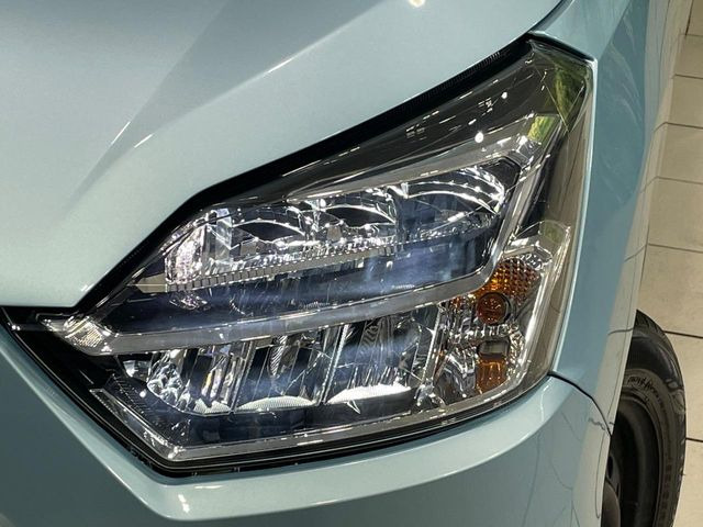 �yLED�w�b�h���C�g�z���V����ԑ��s�����ǍD�Ȏ��E���m�ۂ����S���ĉ^�]�ł��鍂�P�xLED�w�b�h���C�g�𑕔�!�_�����x�������A����d�͂��}�����Ă��܂��B