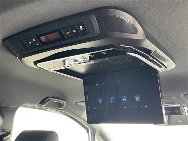 ヴォクシー1.8 ハイブリッド ZS 煌III