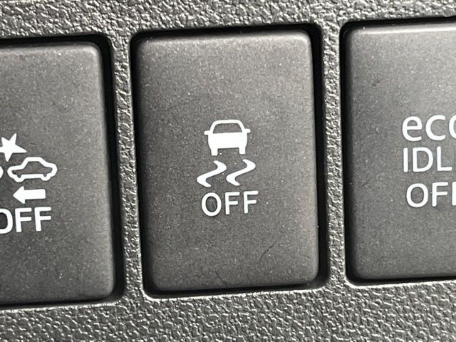 �y������h�~���u�z�ԗ��̉���������m����ƁA�����I�Ɏԗ��̐i�s������ۂ悤�Ɏԗ��𐧌䂵�܂��B�J�̓��ȂǊ���₷���H�ʏ󋵂ł����S�ȉ^�]���\�ł��B