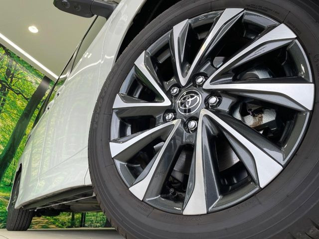 �y����17�C���`�A���~�z�C�[���z�O�ςɃ}�b�`���������A���~�z�C�[���𑕒����Ă���܂��B�e��ЊO�A���~�z�C�[����A�X�^�b�h���X�^�C�����戵�����Ă���܂��B���񂲑��k����������