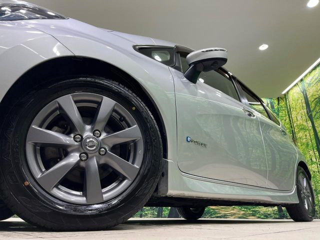 �y����15�C���`�A���~�z�C�[���z�O�ςɃ}�b�`���������A���~�z�C�[���𑕒����Ă���܂��B�e��ЊO�A���~�z�C�[����A�X�^�b�h���X�^�C�����戵�����Ă���܂��B���񂲑��k����������