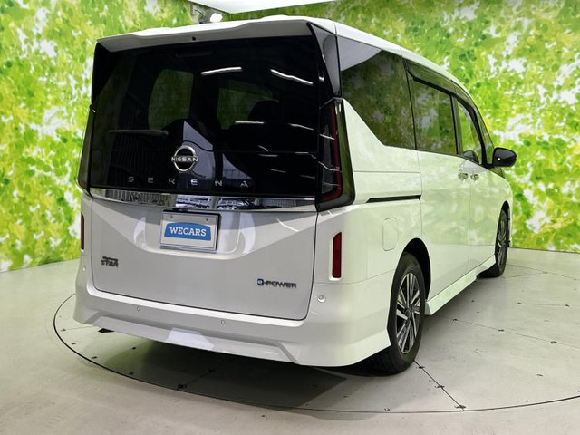 セレナ1.4 e-POWER ハイウェイスターV