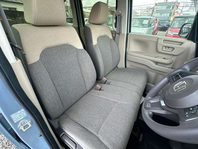 �I�[�����[�J�[�̌y�����Ԃ𒆐S�ɖL�x�ȎԎ����葵���Ă���܂��􂨒T���̂��Ԃ������ƌ�����܂�!!