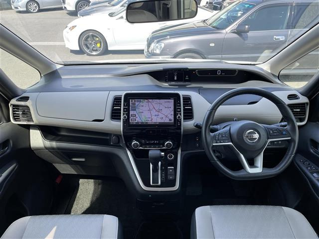 セレナ2.0 ハイウェイスター プロパイロット エディション