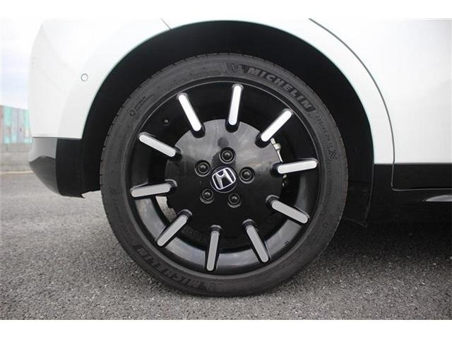 ���Ǝҗl�ւ̔̔��͂��f�肳���Ă��������܂��B�Ԍ������ԗ��̏ꍇ�́A�Ԍ����擾�������x�������z�ŕ\�����Ă���܂��B