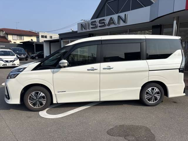 セレナ1.2 e-POWER ハイウェイスターV