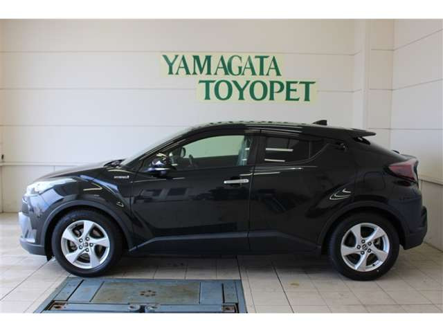 C-HRハイブリッド 1.8 S LED エディション