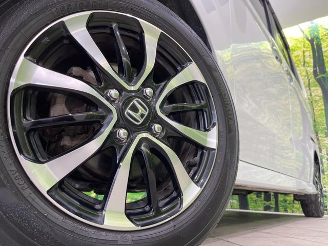 �y����14�C���`�A���~�z�C�[���z�O�ςɃ}�b�`���������A���~�z�C�[���𑕒����Ă���܂��B�e��ЊO�A���~�z�C�[����A�X�^�b�h���X�^�C�����戵�����Ă���܂��B���񂲑��k����������