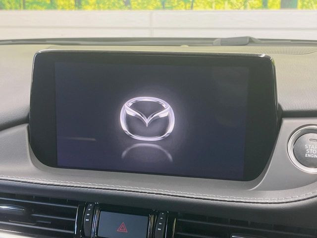 �y8�C���`�}�c�_�R�l�N�g�z�ԓ��̕��͋C�Ƀ}�b�`������^�̃f�B�X�v���C�B�X�}�z�ڑ��ł̃i�r�g�p��Bluetooth�Đ����A�l�X�ȋ@�\���y���߂܂��B�����I�ȃ_�C�������삪�\�ŁA�g��������ǍD�ł��B