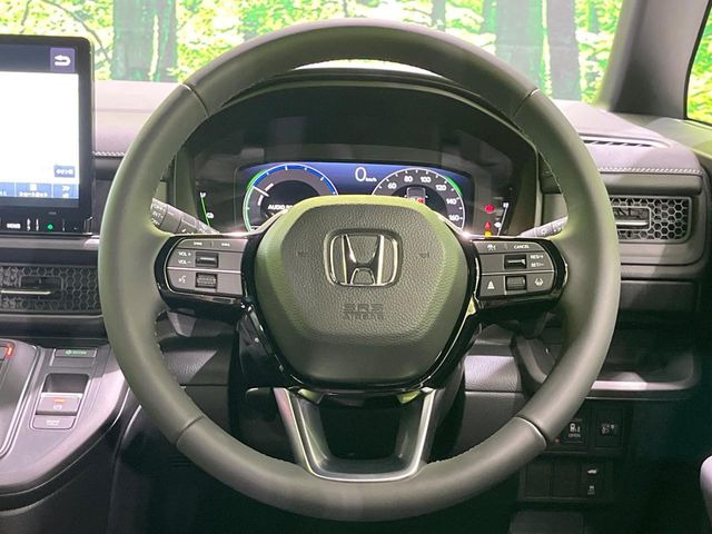 �y�����v�����X�e�A�����O�z�㎿�Ȋv���g�p���邱�ƂŁA��ɂ����������݂ƂĂ��^�]���₷���n���h���ł���