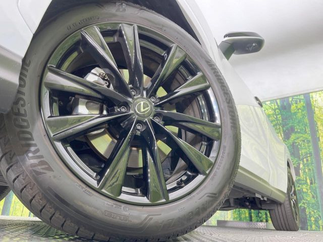 �y�����A���~�z�C�[���z�O�ςɃ}�b�`���������A���~�z�C�[���𑕒����Ă���܂��B�e��ЊO�A���~�z�C�[����A�X�^�b�h���X�^�C�����戵�����Ă���܂��B���񂲑��k����������