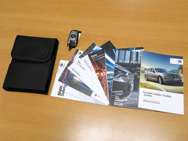 3シリーズツーリング318i ラグジュアリー