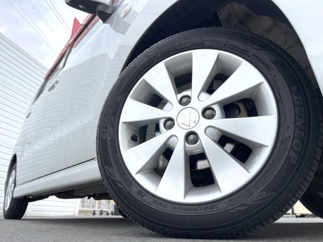 �y����14�C���`�A���~�z�C�[���z�O�ςɃ}�b�`���������A���~�z�C�[���𑕒����Ă���܂��B�e��ЊO�A���~�z�C�[����A�X�^�b�h���X�^�C�����戵�����Ă���܂��B���񂲑��k����������