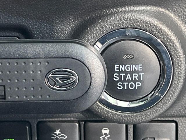 �y�L�[�t���[�V�X�e���z�J�o����|�P�b�g�ɓ��ꂽ�܂܂ł��h�A�̎{���E�������\�ȃX�}�[�g�L�[�𑕔��B�G���W���̃I���E�I�t�����J�M�����o���K�v����������Ƃ��Ă��֗��ł���