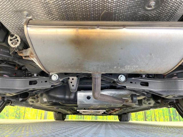 下回りがきれいなうちに、防錆加工の施工がオススメ。降雪地域はもちろん、沿岸部にお住いの方や、趣味でマリン・ウィンタースポーツをされる方にご好評いただいております。