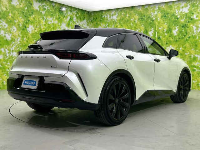 クラウンスポーツ2.5 Z E-Four 4WD