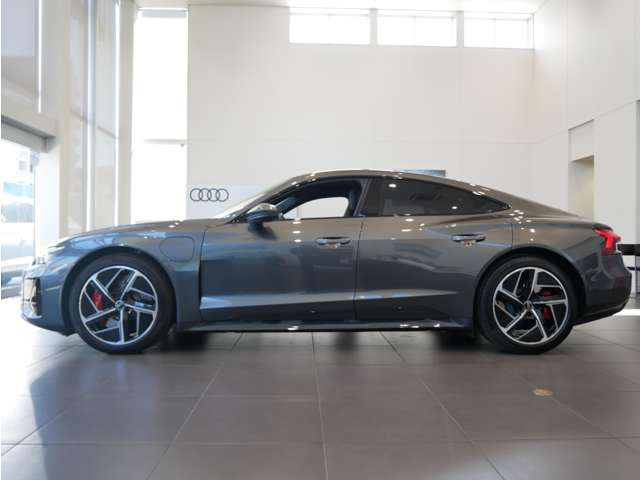 e-tron GT クワトロ4WD