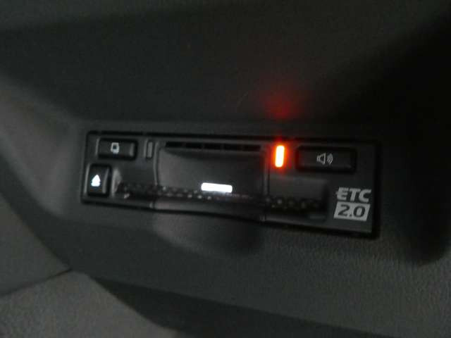 今では当たり前のETC♪最新2.0搭載☆高速道路も楽々通過!!