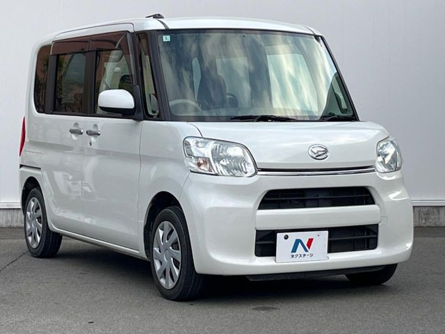 高透明度のガラス皮膜で撥水はもちろん、上質なツヤ・光沢を実現。紫外線や酸性雨から大切な愛車を保護し、色あせ・劣化を防止。「弾スプラッシュコート」、「弾プリミッサコート」からお選びいただけます。